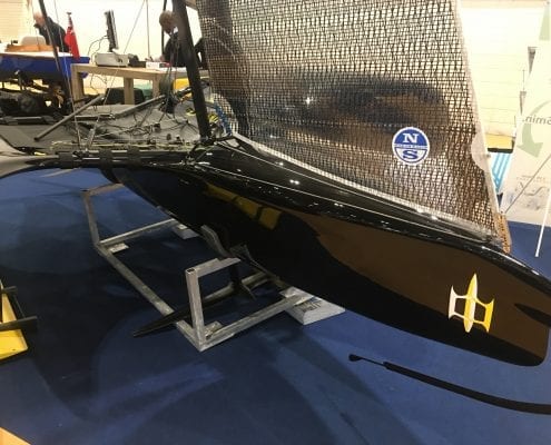New Foiling boat - The Flying Mantis